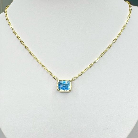 Elegant 18K Gold Necklace with Aquamarine Gemstone - Picture 3 of 4